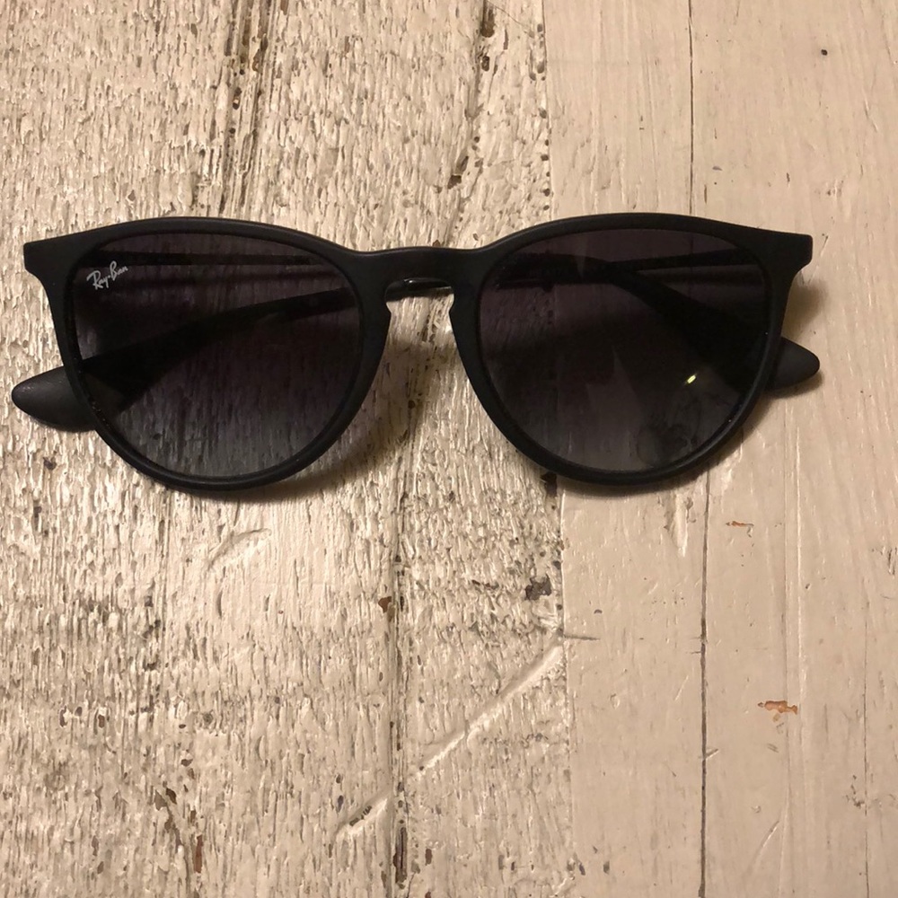 Ray Ban Erika black Sunglasses